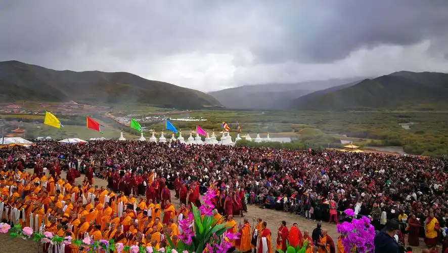 红原县麦洼寺和平塔