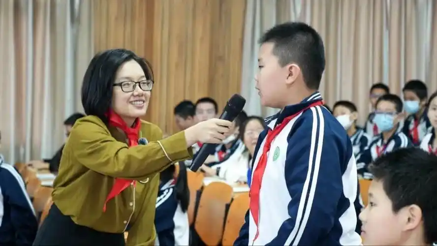 悦读大使荐书指导讲座走进思明区东浦学校-馆内新闻-思图动态-厦门