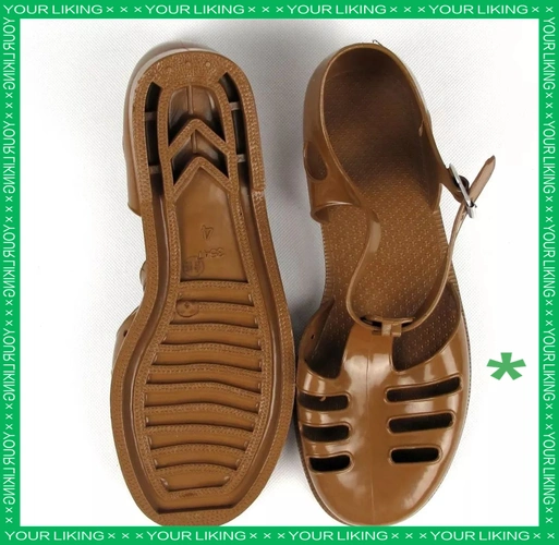 六十年代的塑料凉鞋,时尚又实用