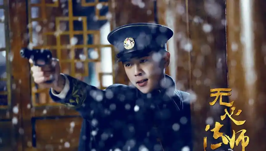 张若昀,最爱这一身军装