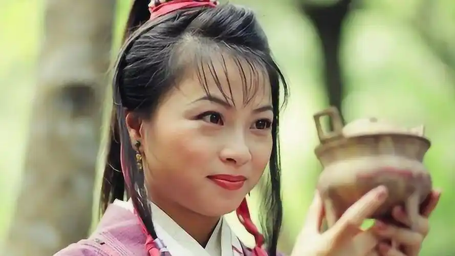 53岁"建宁公主"刘玉翠突然宣布改名!疑似是听了"高人"的意见