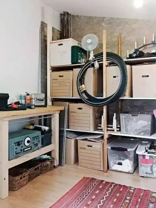 一间储藏室,千万可能性