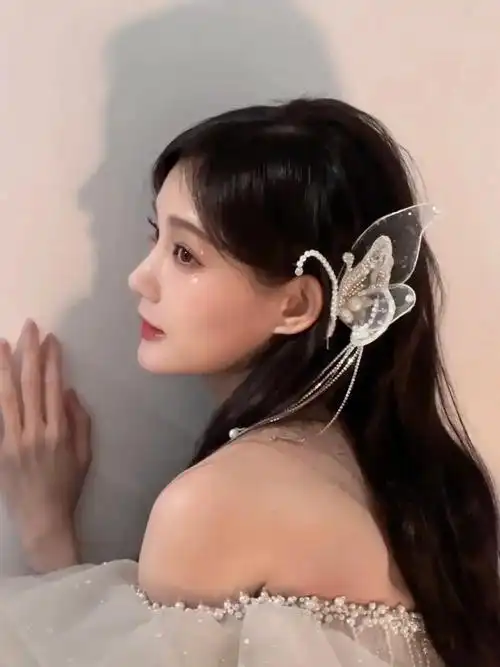 狂飙孟钰是谁演的 孟钰的扮演者李一桐个人资料简历背景介绍