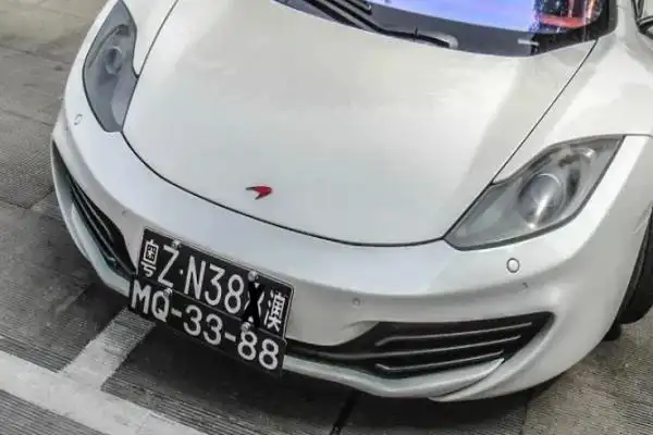 黑底白字车牌是什么车