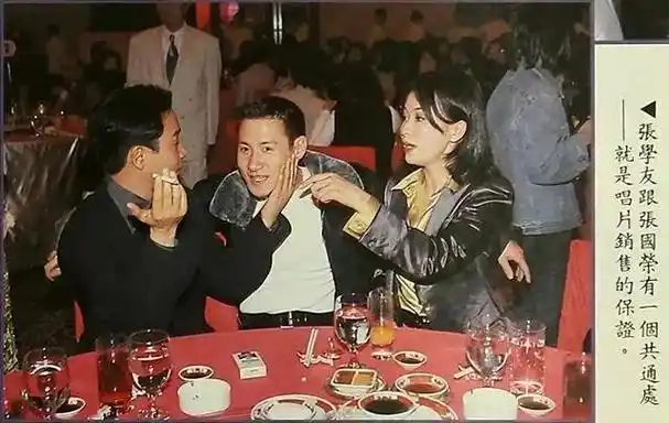 张国荣挚爱唐鹤德参加张学友庆功宴,64岁唐鹤德穿衣风格超显年轻