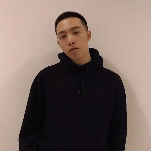 剪寸头得男生真的是太帅了