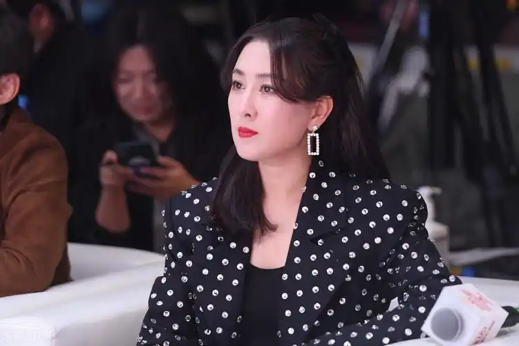 马苏近照有点显老了