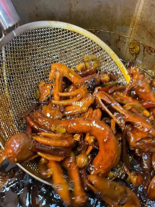 景德镇徒弟出一锅现卤现捞