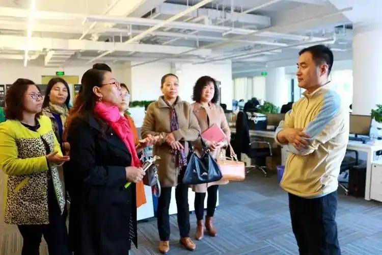 蚂蚁投资山西介休授权服务商参观访问公司总部