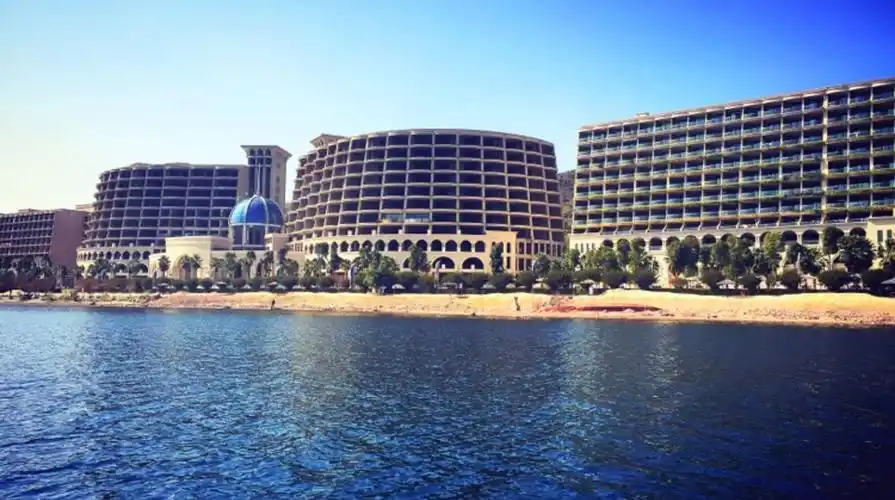 澄江抚仙湖晨景酒店