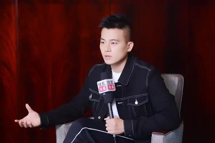 查看更多高清图片多年前从《快乐男声》以歌手身份走红的欧豪,如今