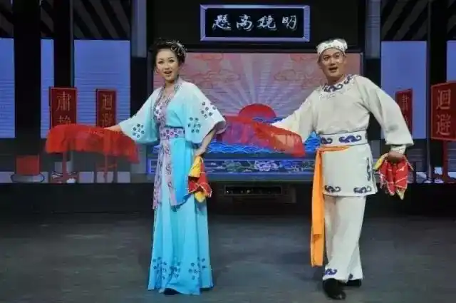 二人转小帽江北送情郎沈鸿飞谭娟