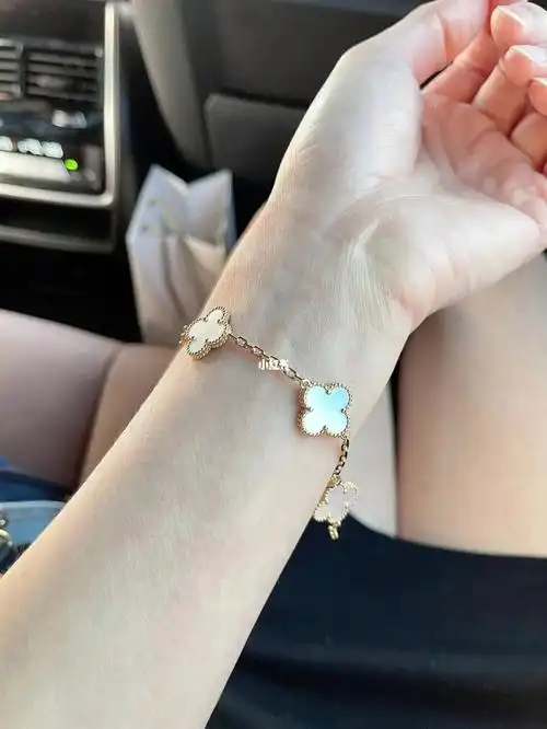 梵克雅宝白贝母手链五花