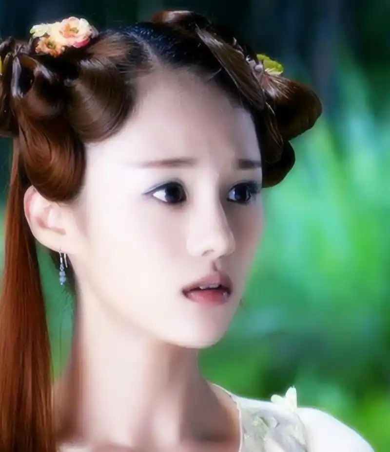 颜值高演技好 颜值高演技好的"职业仙女"安悦溪 一听到"念亲娘亲"