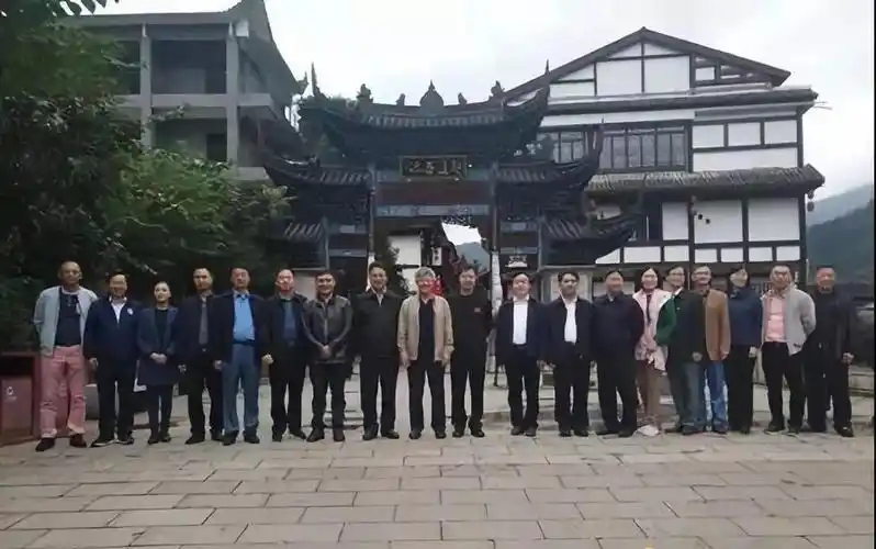 中山市政协考察团到盐津考察