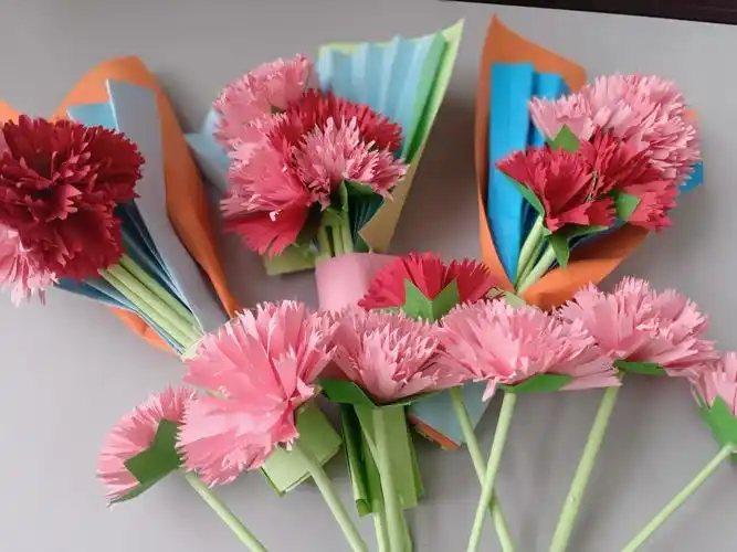 学生自制手工花感恩教师节