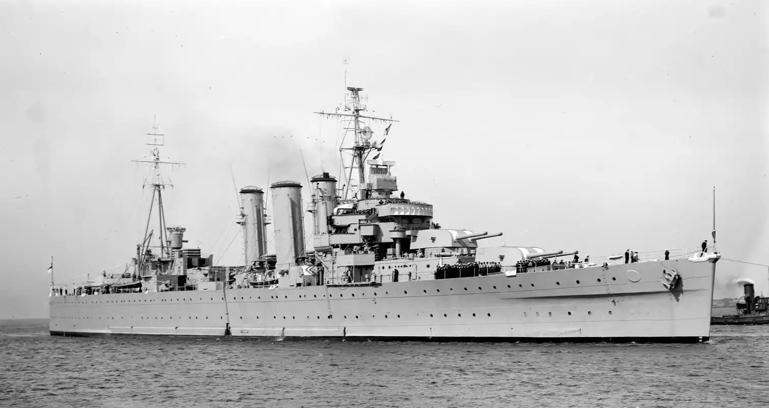 二战时期澳大利亚海军——"肯特"级重巡洋舰澳大利亚和堪培拉号