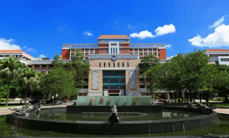 广东理工学院学费一年多少钱本科,广东十大野鸡本科