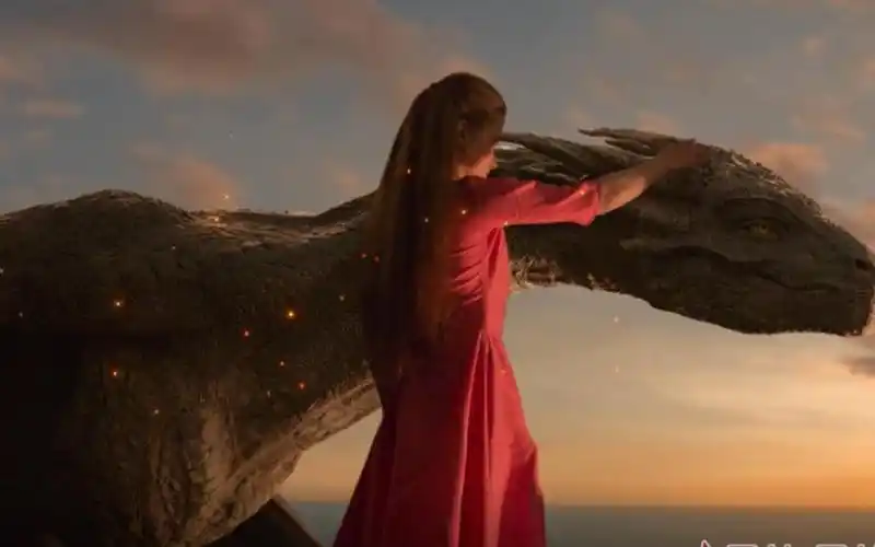 【双语字幕】俄语电影推荐 他是龙,为爱冲破世俗的人族少女和孤独的