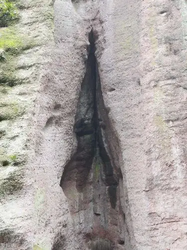 江西鹰潭龙虎山----仙女岩