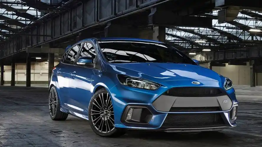 福特福克斯rs汽车桌面壁纸 _ 图片网