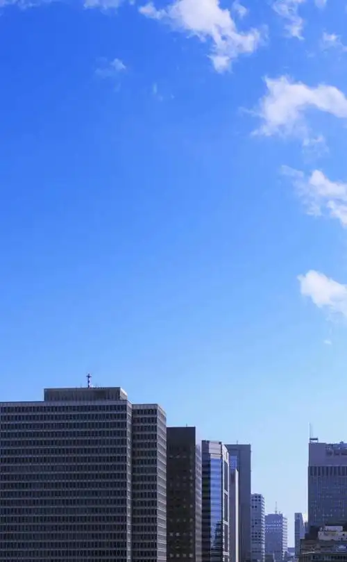 无人,高楼大厦,竖图,室外,白天,仰视,度假,美景,窗户,城市风光,城市