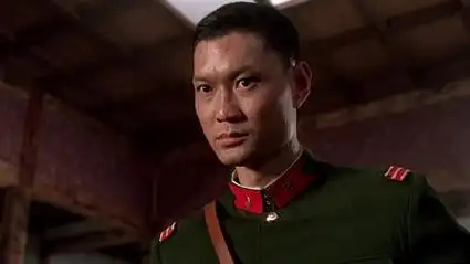 举报视频:精武英雄:藤田刚欺人太甚,陈真一脚踹飞牌匾,和他对打