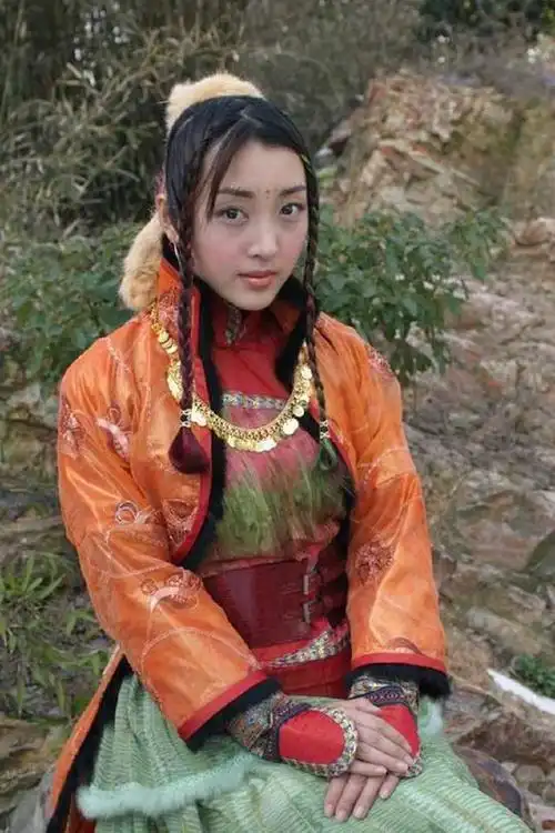 当年这部剧火遍大江南北|雪域迷城|造型|发型_新浪新闻