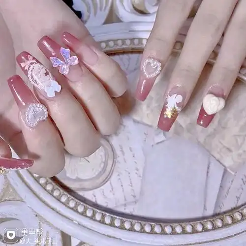 梯形粉色延长甲爱心蝴蝶结渐变网红风美甲图片