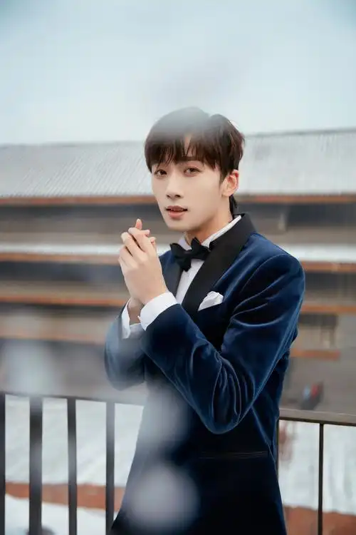 李泊文最新时尚大片