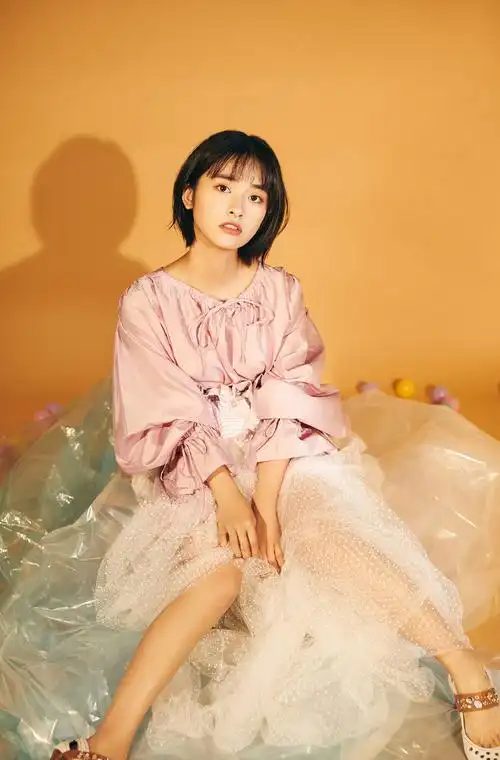 沈月图片沈月时尚写真大片