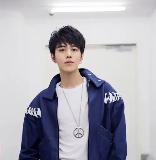 王朝阳演员的品格官宣报到扬帆起航定义青春的模样