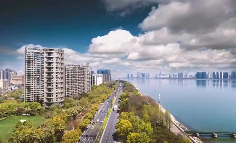 金色海岸跃层低于市场价只要106单价