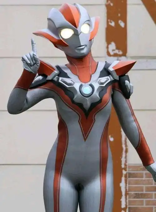 格丽乔奥特曼是新生代奥特曼里唯一的女性奥特曼,诞生在罗布奥特曼的