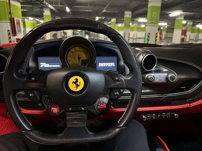 f8敞篷,三天起特价3xxx/天 包月直接打骨折 #法拉利f - 抖音