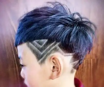 宝宝桃心发型扎法步骤图解_儿童发型_西子美发网