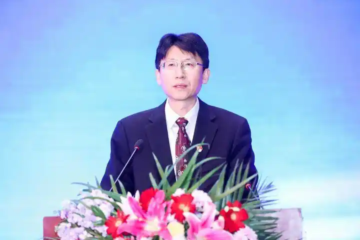 海淀区委卫生健康工委副书记,区卫生健康委李劲涛主任开幕致辞