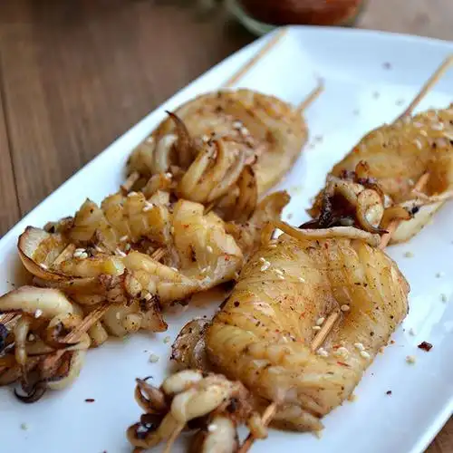 黑胡椒烤墨鱼仔