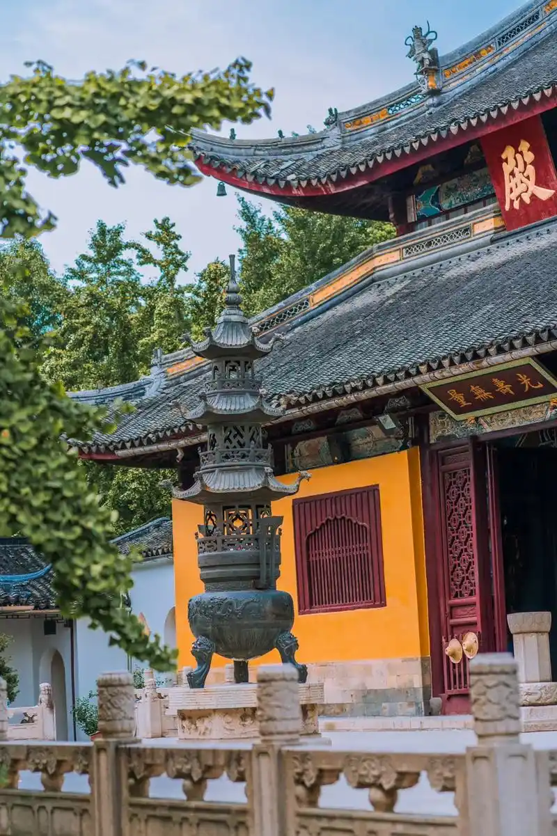 西园寺每一次都会遇见不同的小可爱