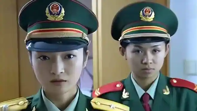 红蝎子:女毒枭演技太强,谁知武警一句话,立马变了脸色
