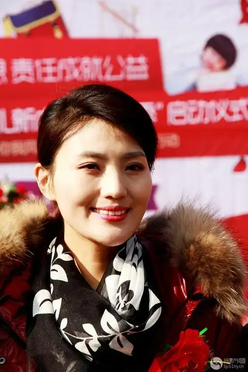 河南电视台都市频道主持人 张金燕