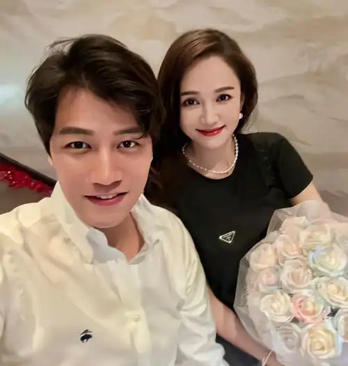 陈乔恩为老公艾伦庆生,两人在镜头前甜蜜热吻,看不出9岁年龄差