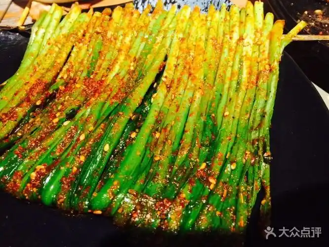 爆烤鸡头王(松山路店)-烤韭菜-菜-烤韭菜图片-沈阳美食-大众点评网
