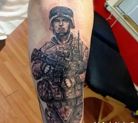 黑灰风格的美国士兵纹身图案