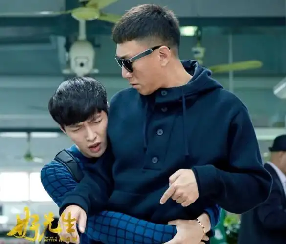 孙红雷张艺兴再合作,张艺兴背头挺有范儿,这是好先生2.0吧