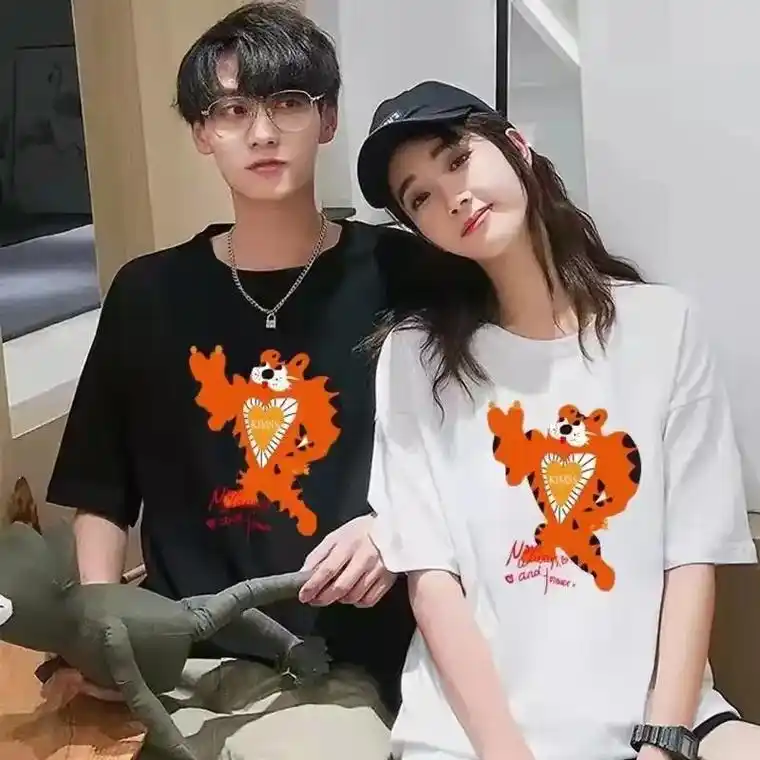 专卖情侣装,亲子装,纯棉,面料穿上超级舒服 上百种图案,颜色 - 抖音