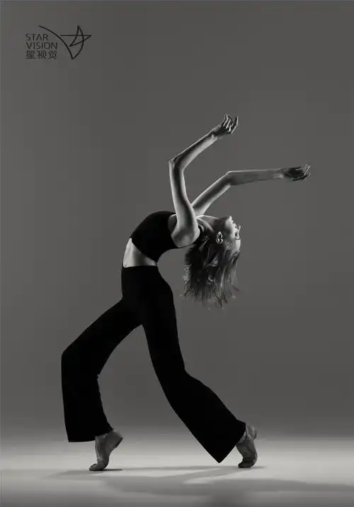 舞蹈摄影足尖上的优雅笛雀儿唯美大片