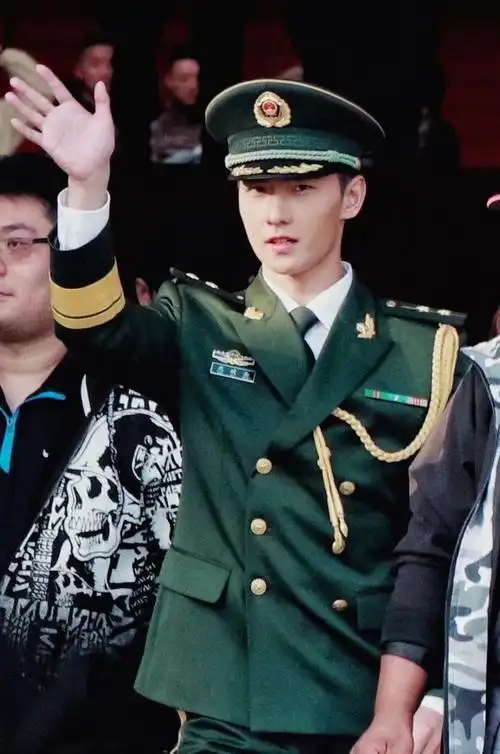 军装照图片真实