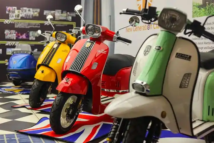 royal alloy全新150cc复古踏板曝光