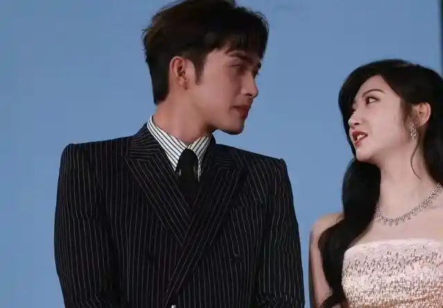 景甜张彬彬被曝戏外牵手甜蜜互动难道司藤cp成真有情况了